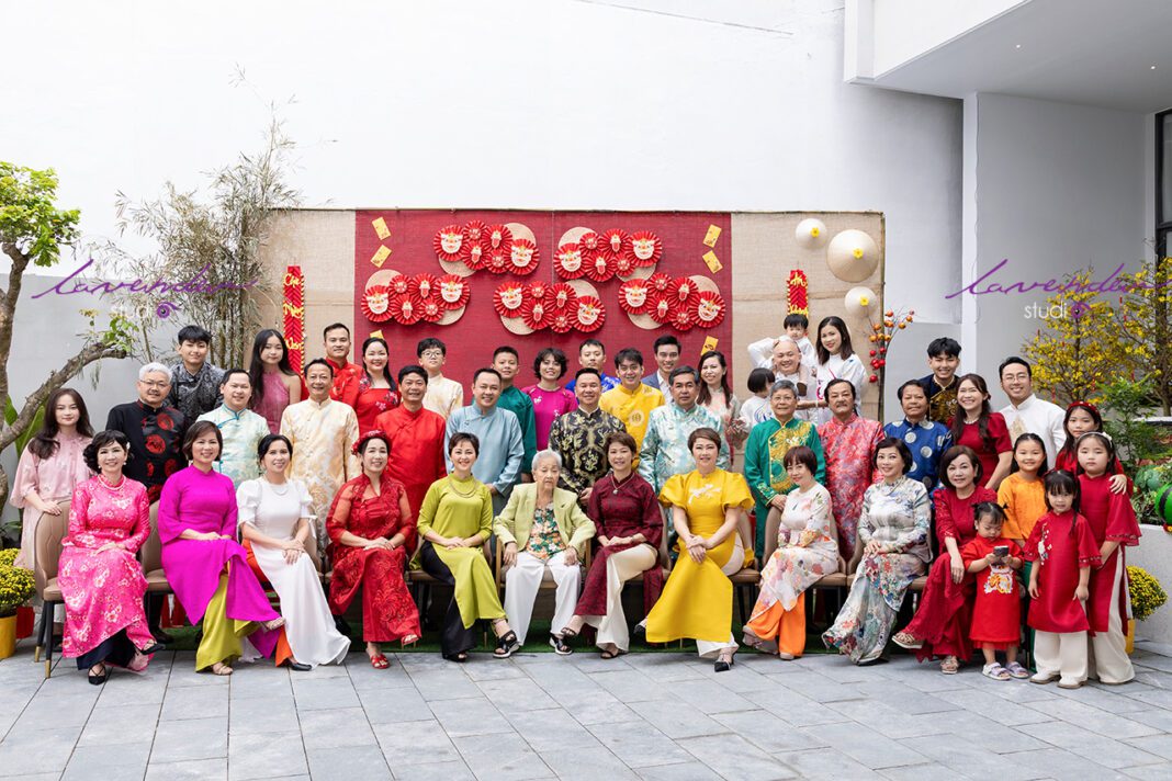 trang phục tết 2026